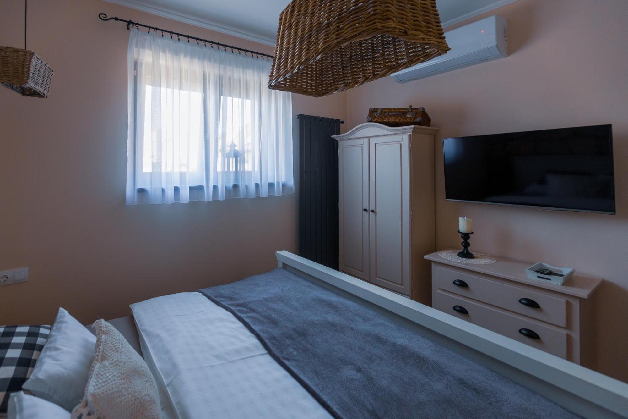 Bab-Lak Apartman Kisvarda Bagian luar foto